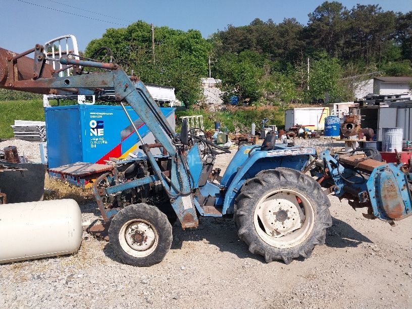 TYM 트랙터 TA4040 (41마력)