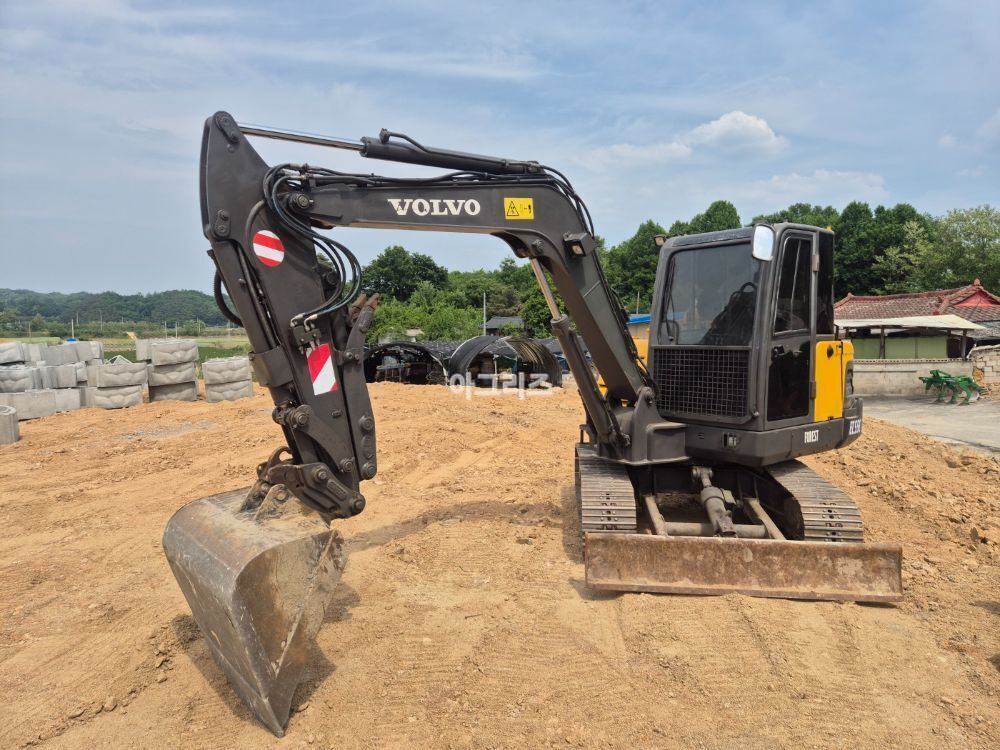 VOLVO 굴삭기 EC55C (5.5톤)