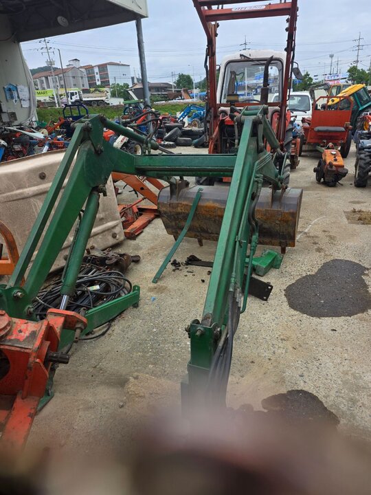 Daedong Loader 450.부품용. 