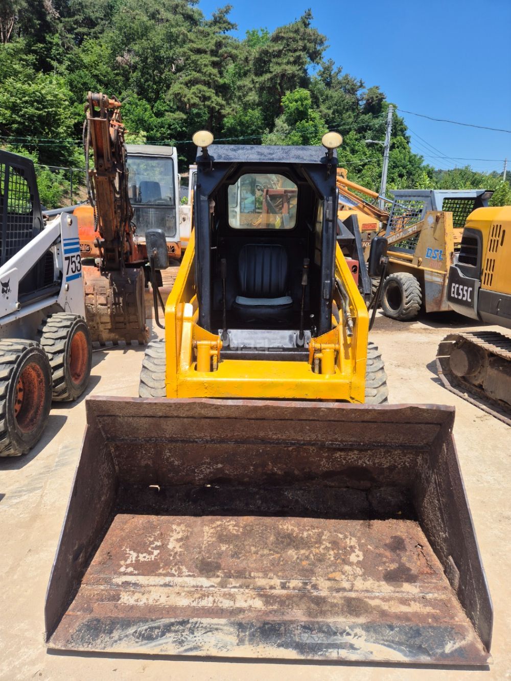 현대 스키드로더 HL600S-3