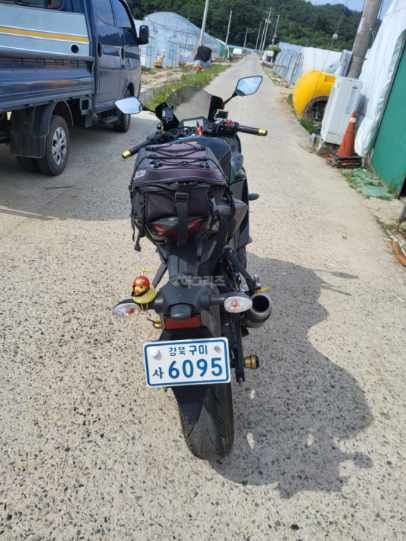  오토바이 오토바이  뒤우측면