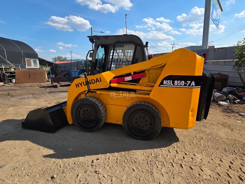 현대중공업 스키드로더 HSL850-7A