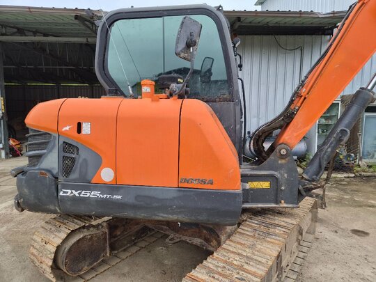 Doosan 포크레인  사진참고 