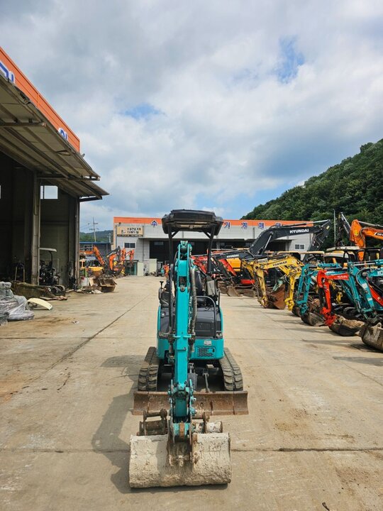 코벨코 굴삭기 SK17SR (1.7톤)