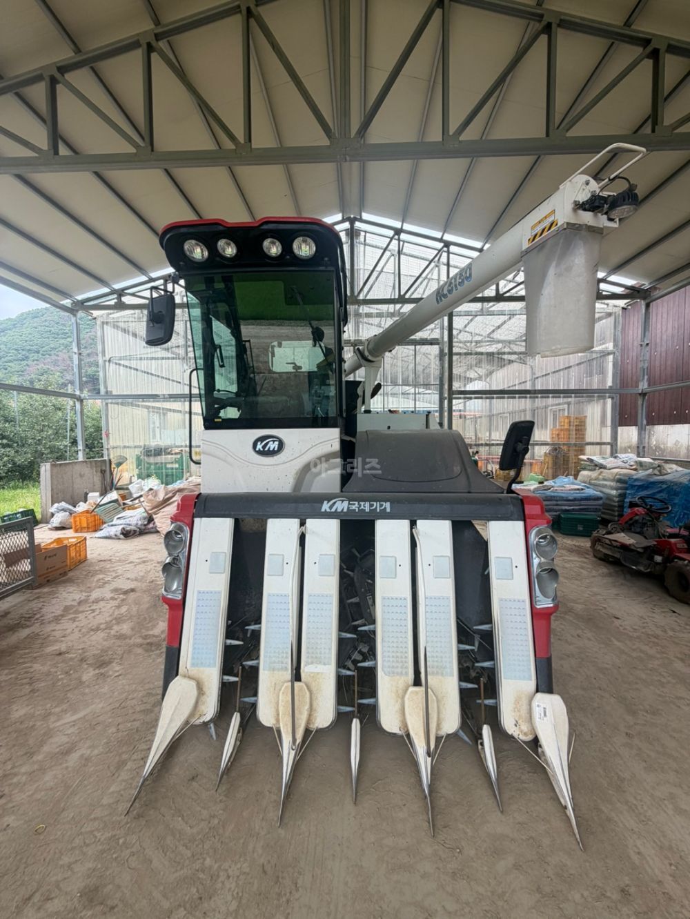 국제 콤바인 KC6130CXA (6조식)