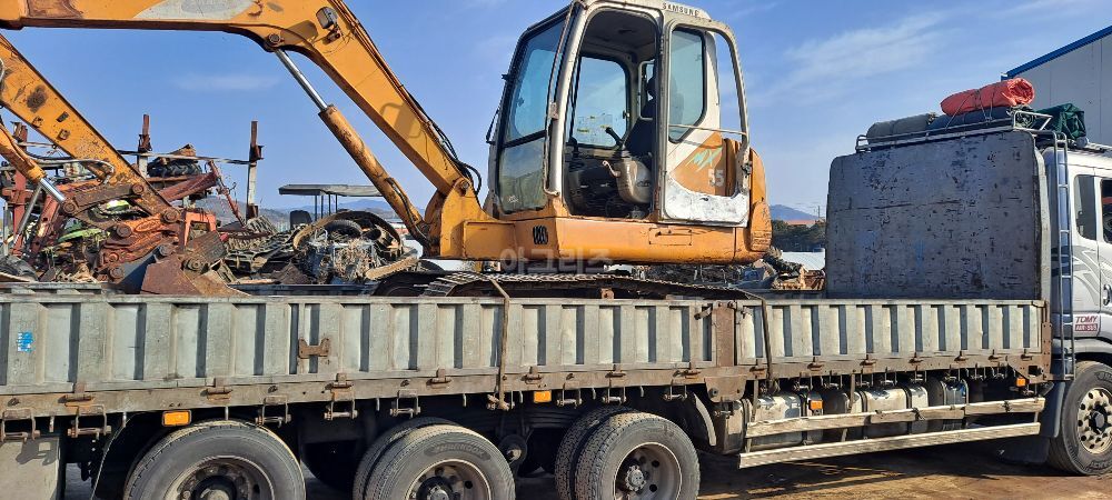 삼성볼보MX55 굴삭기 5톤굴착기MX55 (5톤)