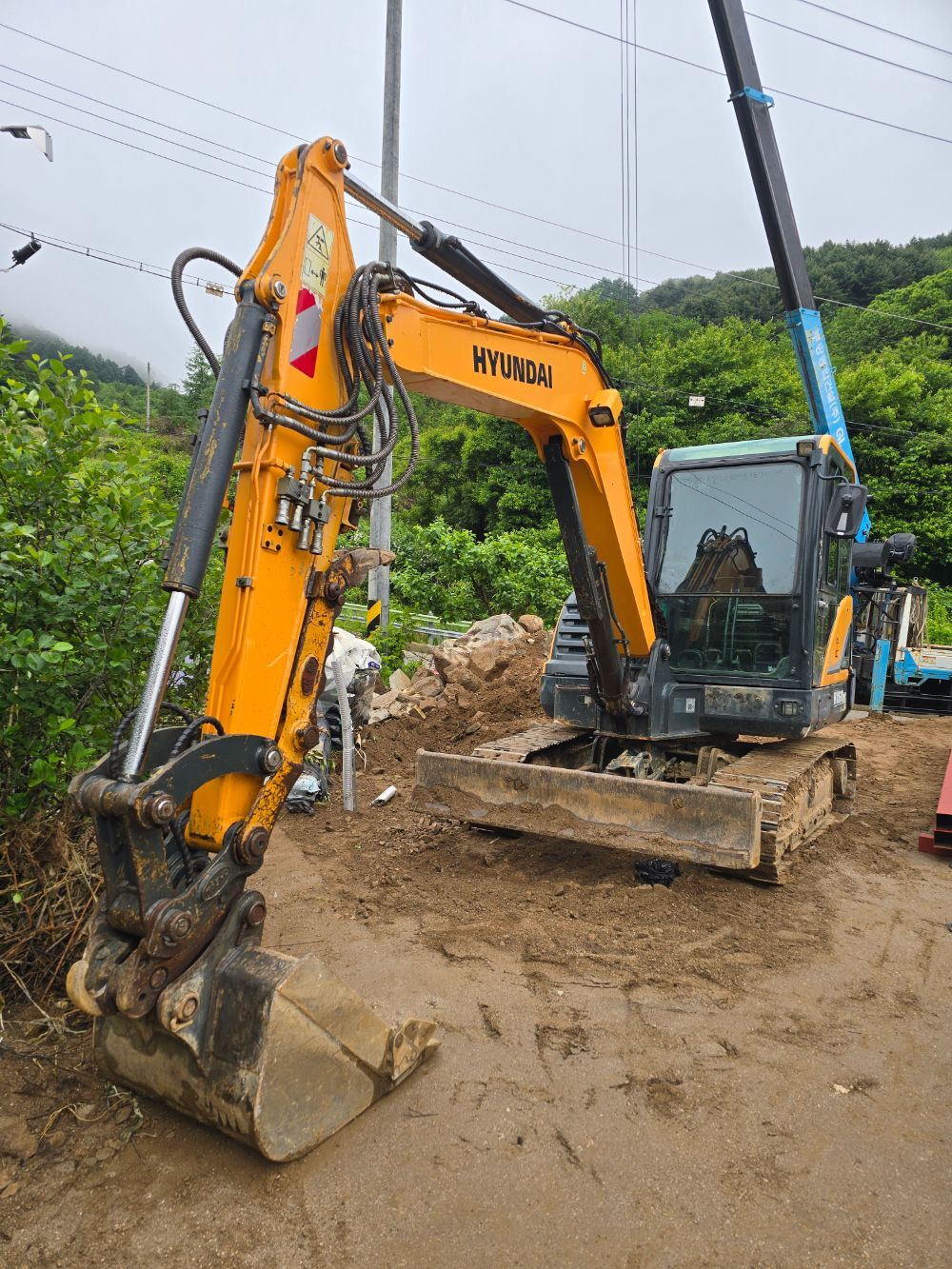 현대 굴삭기 HX60MT (6.0톤)