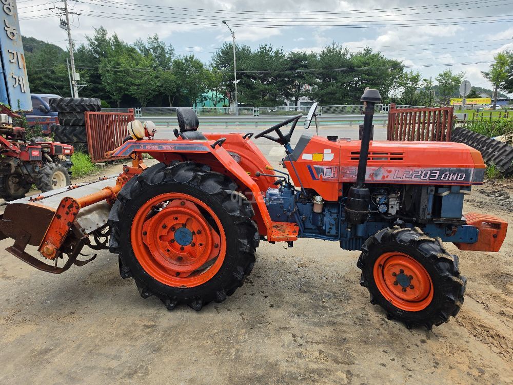 대동 트랙터 L2203 (22마력)