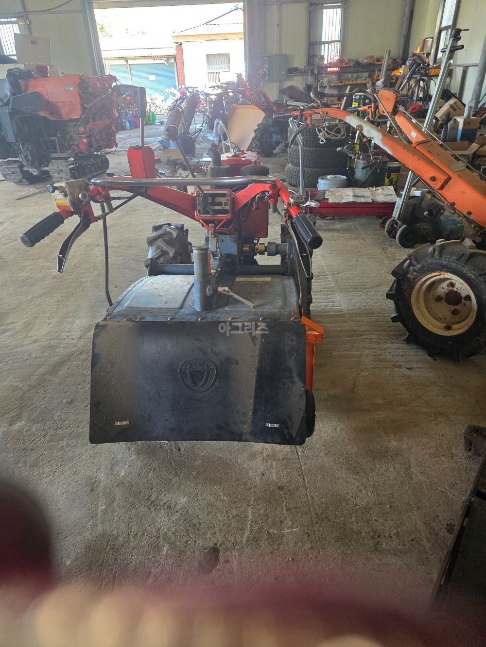 Daedong Combine Harvester DSM72 (4Rows)