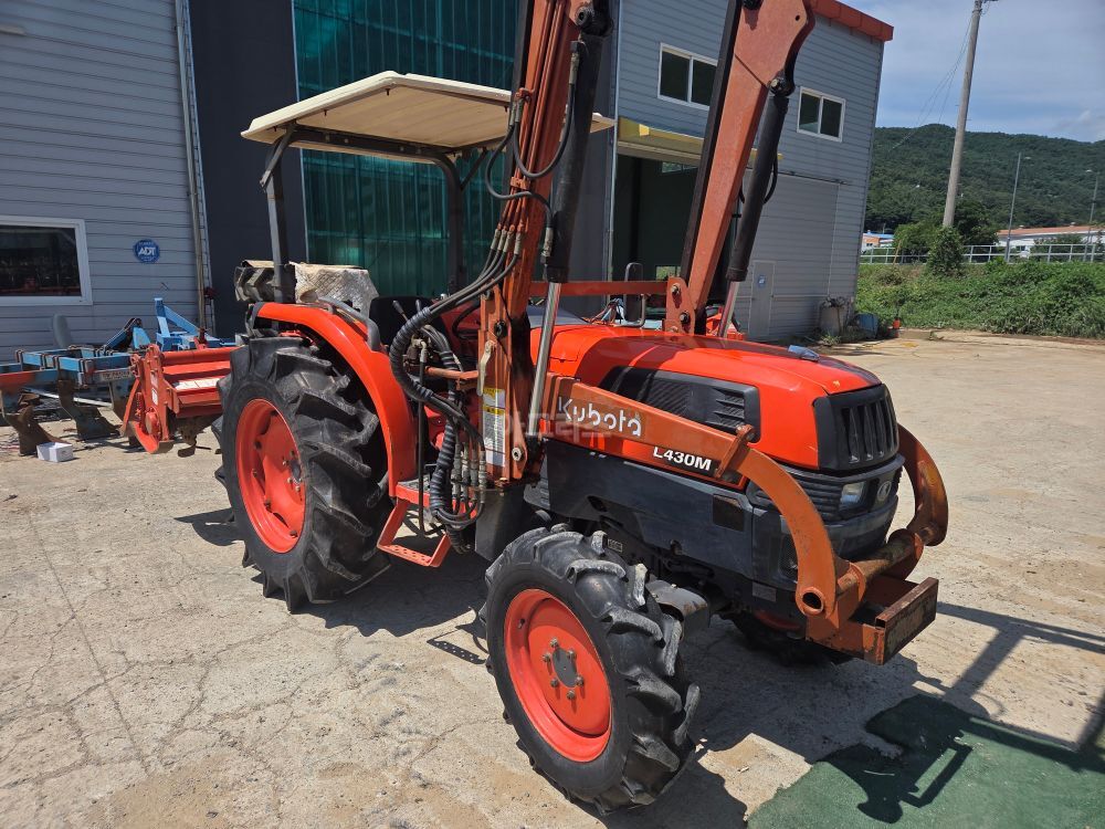 Kubota Tractor L430M (43hp)