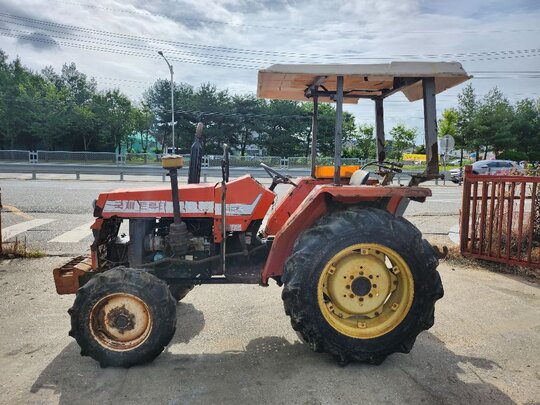 국제 트랙터 KTE390 (35마력)