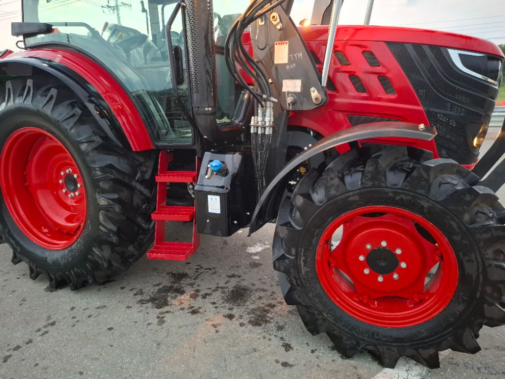 TYM 트랙터 K110E (111마력)