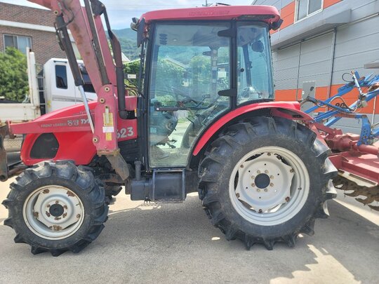 TYM Tractor T623 (62hp)