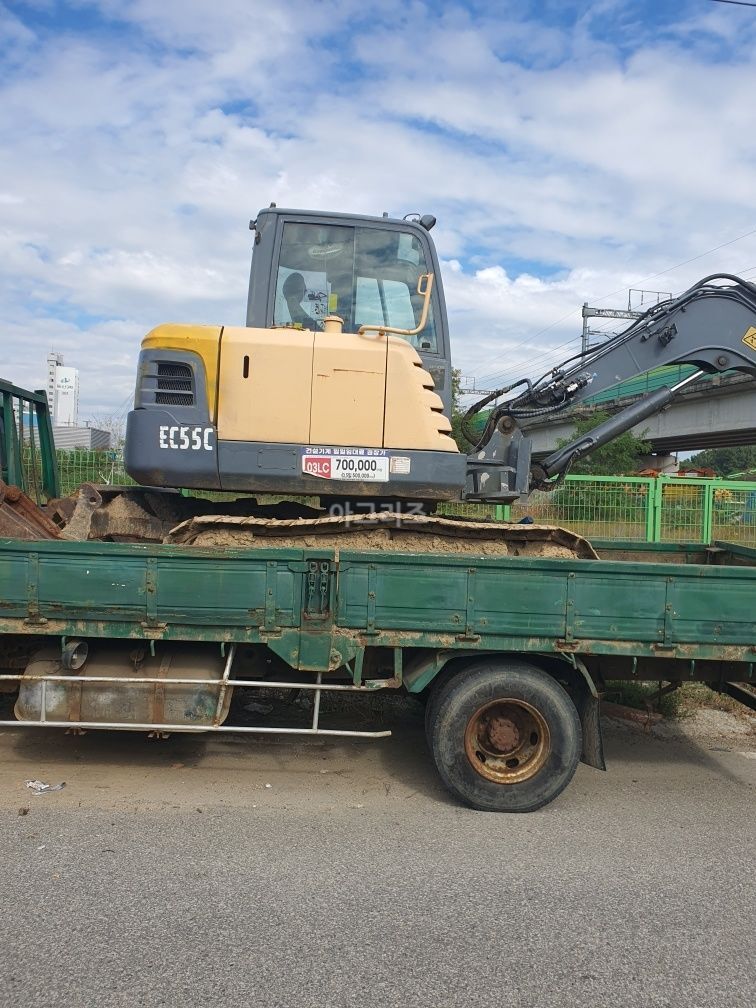 VOLVO 굴삭기 EC55C (5.5톤)