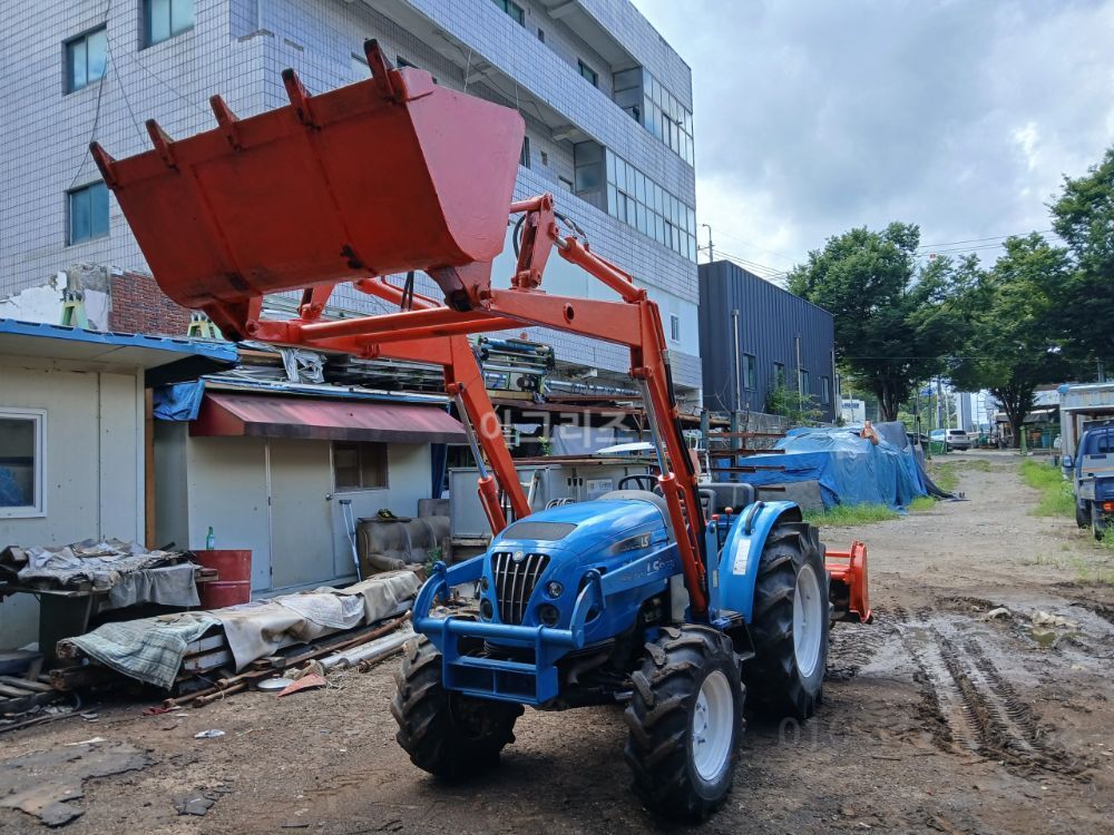 LS 트랙터 R48 (48마력)