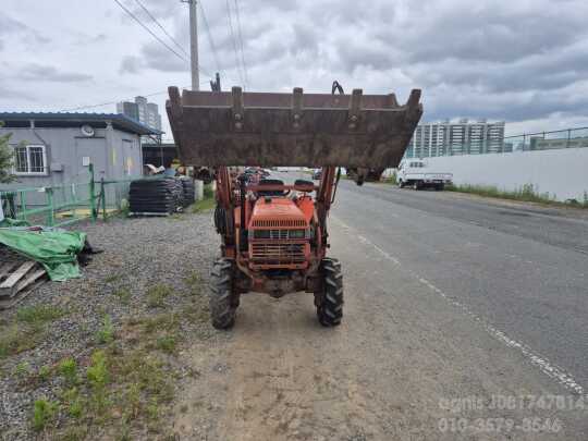 Daedong Tractor L2601 (26hp)