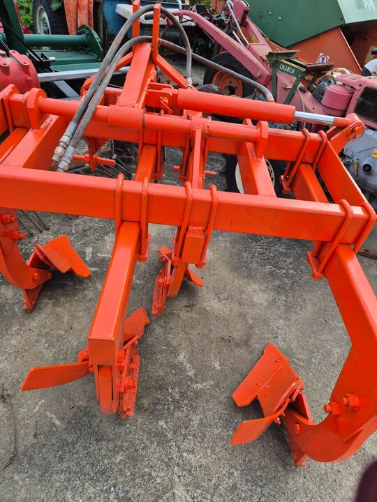 이랑쟁기 유압식4련 쟁기 유압