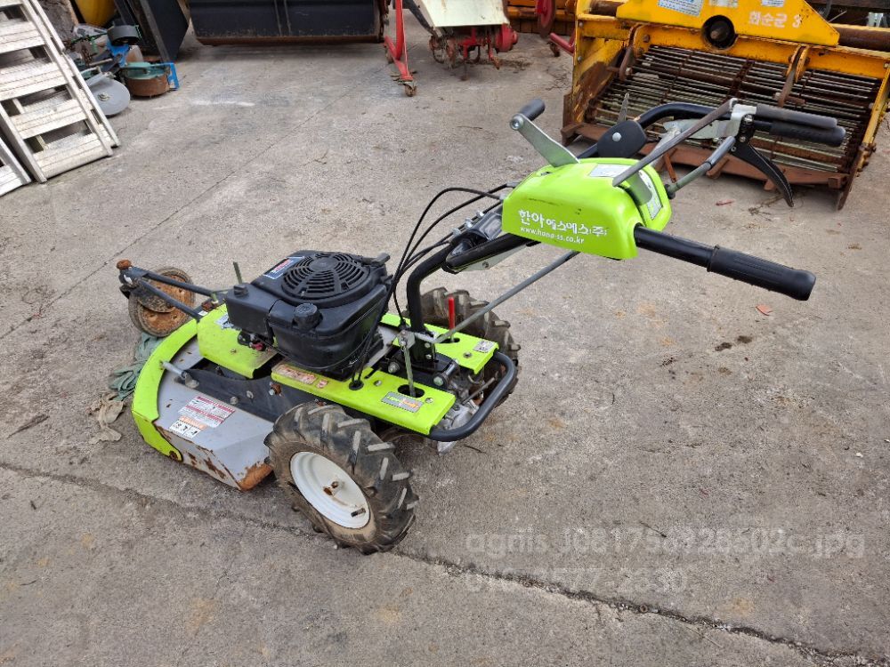  보행제초기  승용제초기  그릴로 