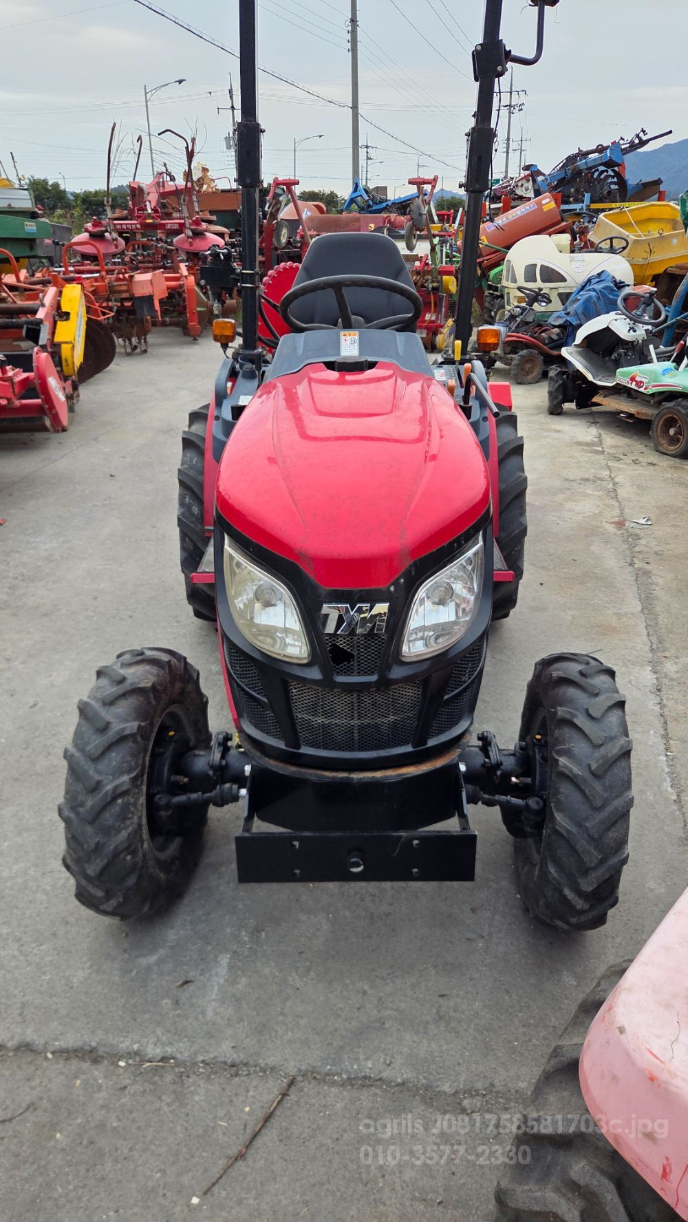 TYM Tractor TC25 (24hp)