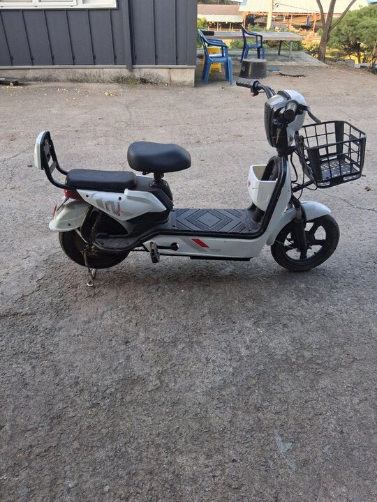 스비노 전동 스쿠터형 자전거 프리미어형 앞좌측면