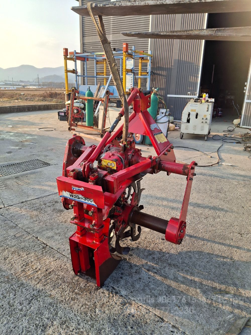  보리배토기, 휴립복토기 WJG300 