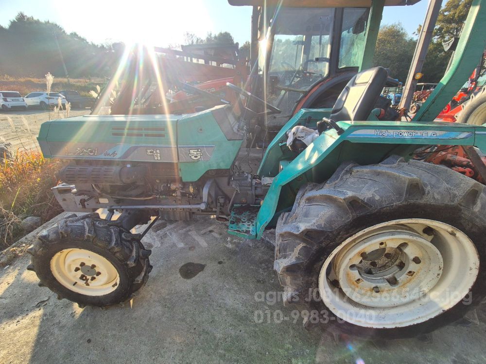 Daedong Tractor L3301 (33hp)