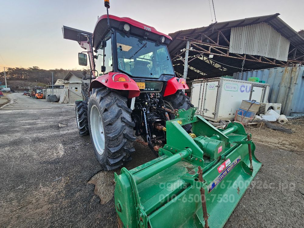 TYM 트랙터 S870 (86마력)