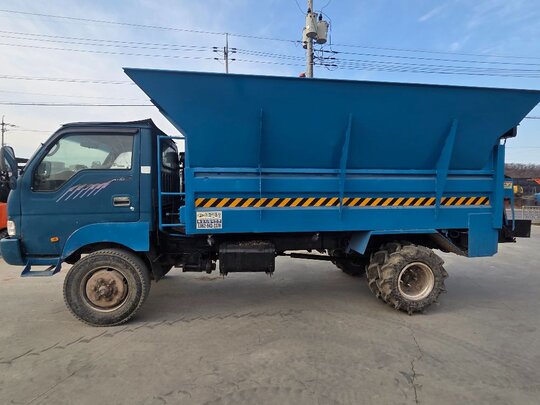 기아 2.5톤 프론티어(퇴비살포차량) 프론티어