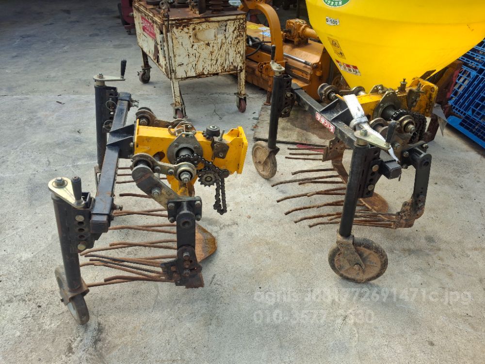  고구마수확기 땅속작물수확기  650 