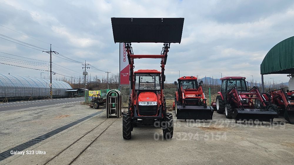 Daedong Tractor D400 (40hp)