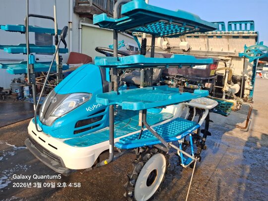 구보다 이앙기 KZP67FR (6조식)