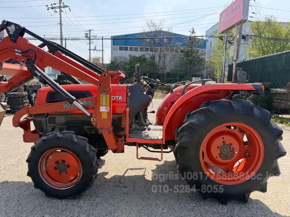 Kubota Tractor L500 (50hp)