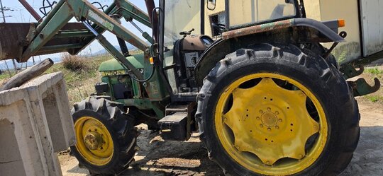 존디어 트랙터 1750 (53마력)