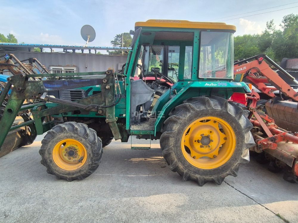 Daedong Tractor D400 (43hp)