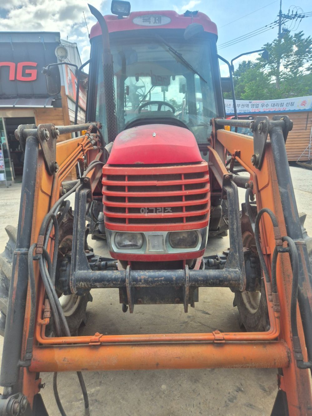Kukje Tractor 5805 (58hp)