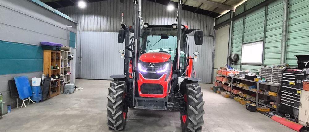  Tractor HX1200B-2C (127hp) 뒤우측면