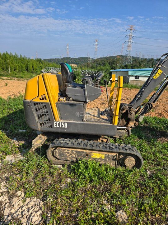 볼보  미니굴삭 굴삭기 EC15B (1.5톤)