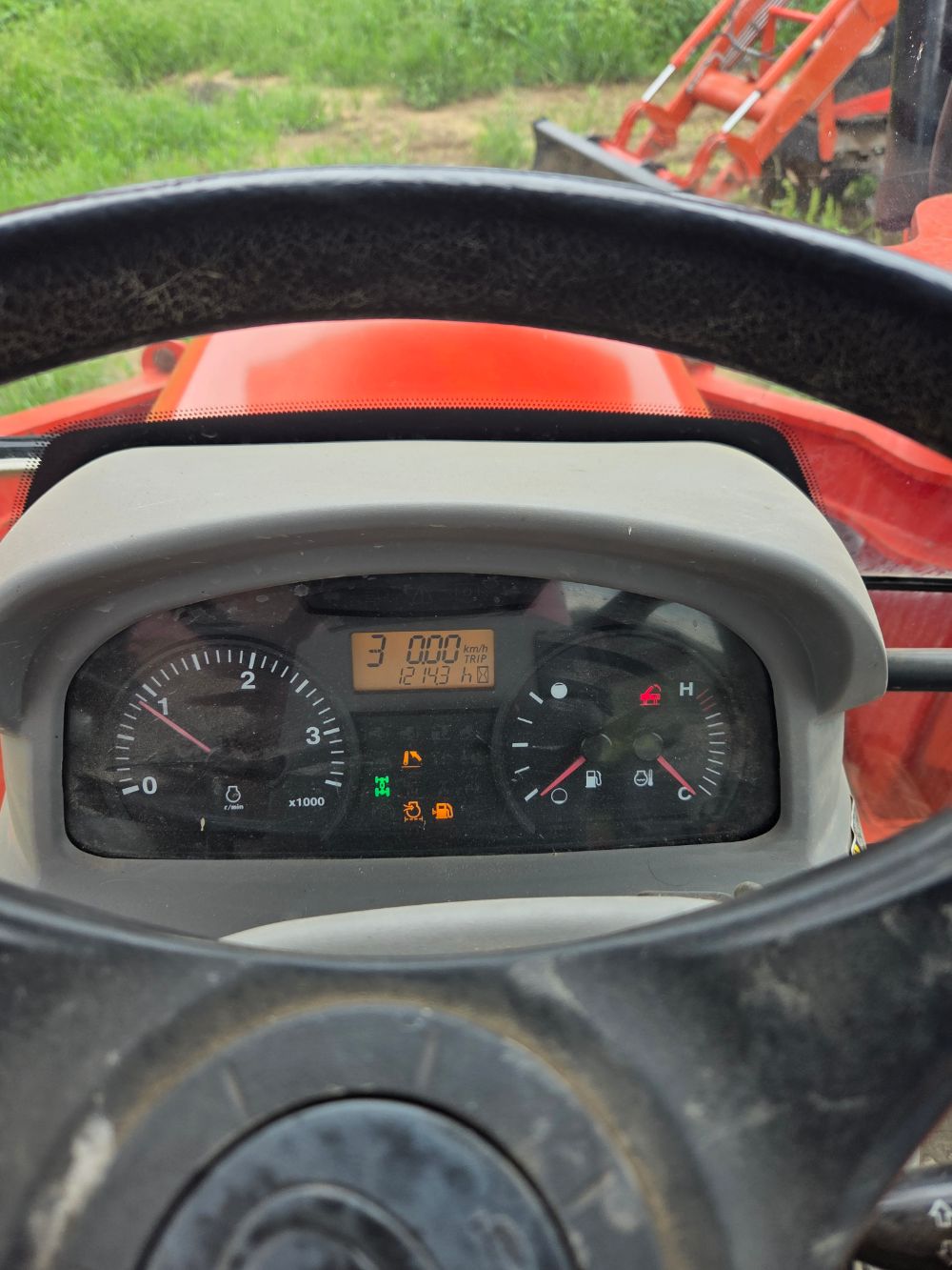 Kubota Tractor MZ957 (100hp)