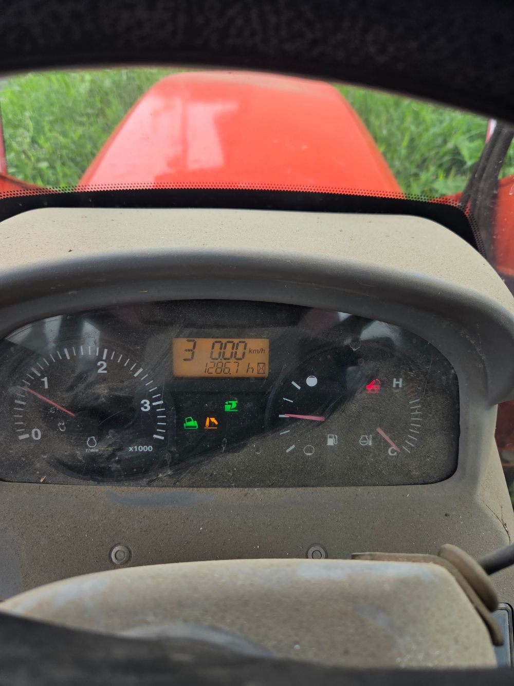 Kubota Tractor MZ763 (76hp)
