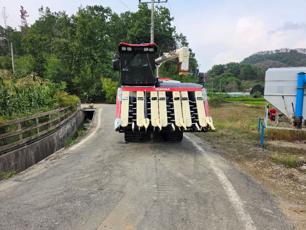 얀마 콤바인 AW7114 (7조식)