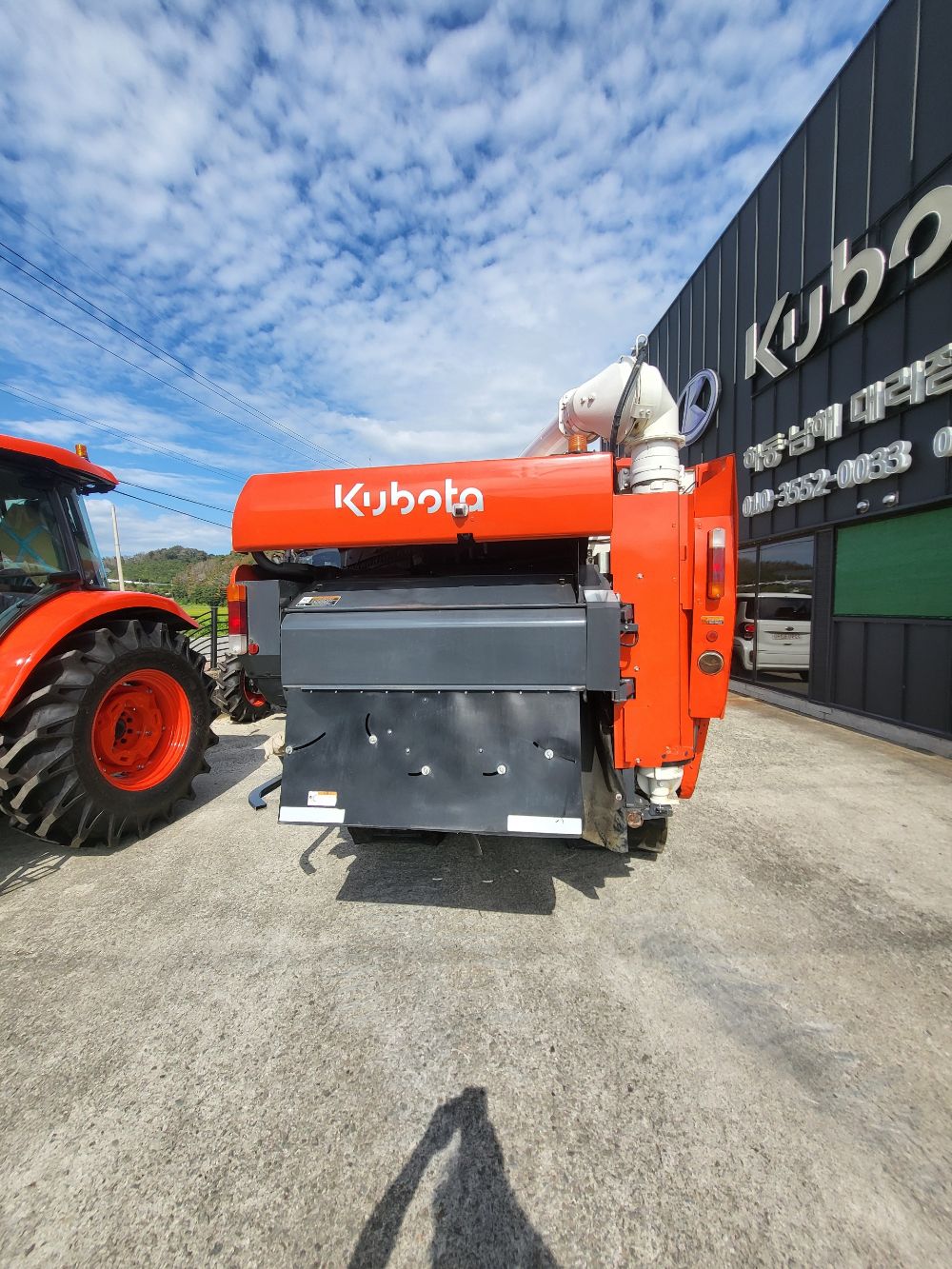 Kubota Combine Harvester ZR6130 (6Rows)