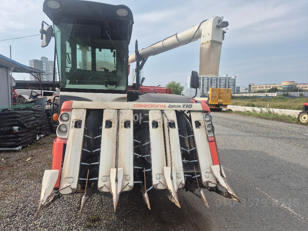 Daedong Combine Harvester DXM110 (6Rows)