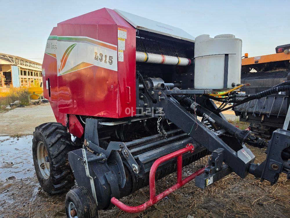라이브맥 원형베일러 L315MAGIC